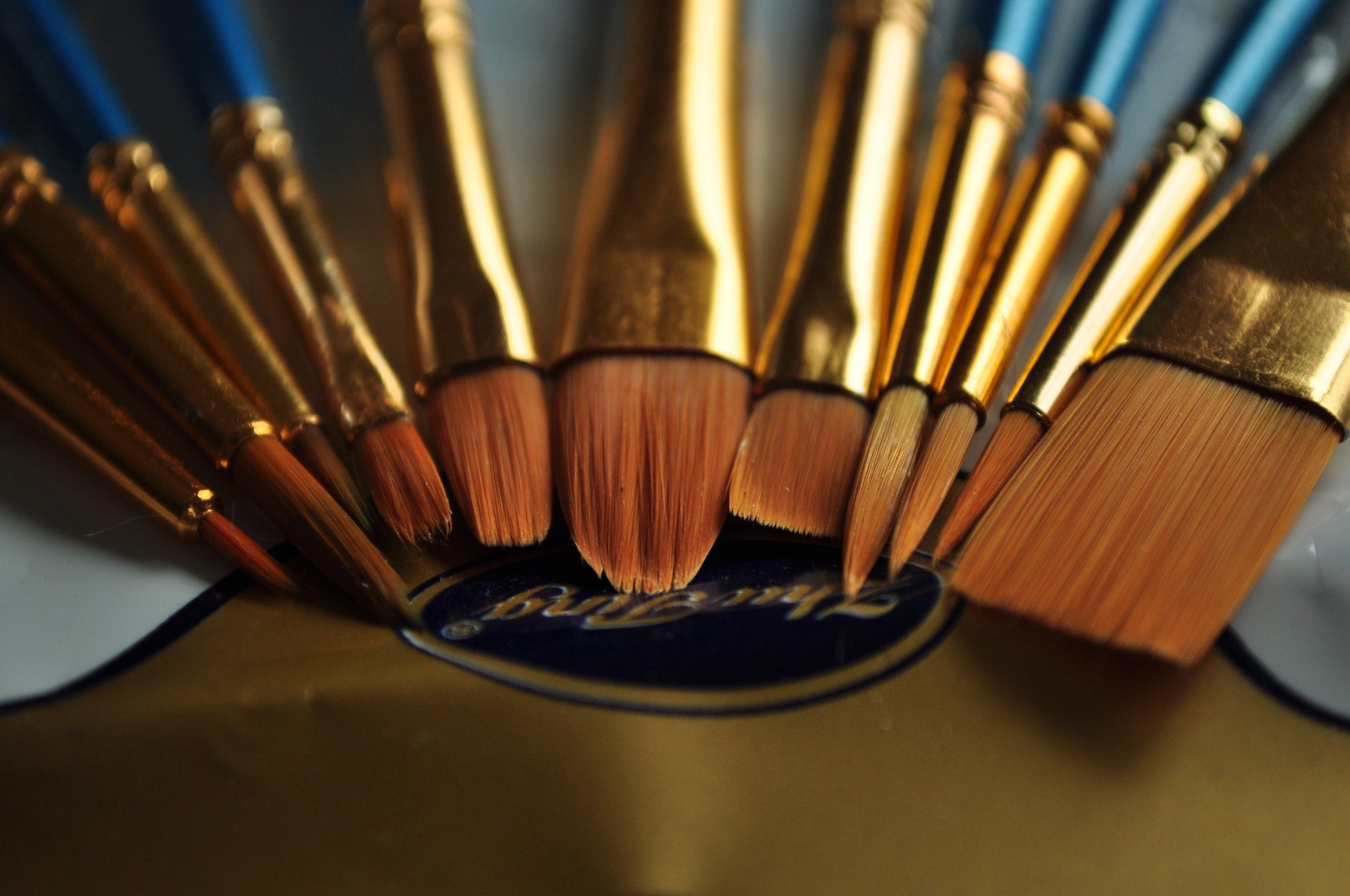 How to Choose the Perfect Paintbrush